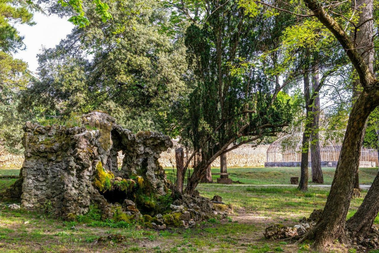 Chateau De Rochegude Buitenkant foto